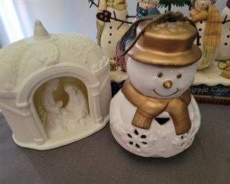 Christmas lot Snowman shoe, Snowflake ornament, and various decor 7 pieces