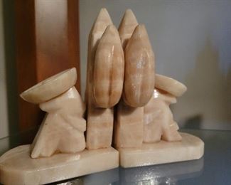 Marble stone Sombrero Siesta bookends 