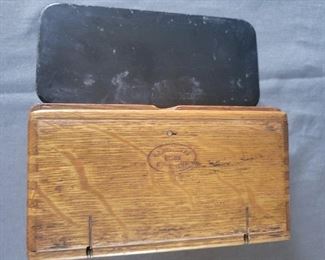 2 sewing boxes with attachments second lot 