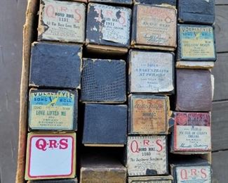 Box of piano sheet music 22 pieces 