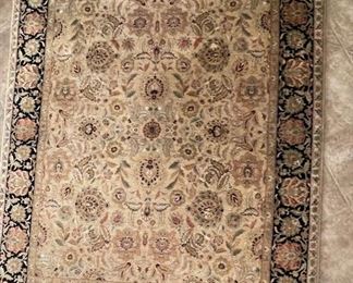 8x10 Hand Knotted Wool Rug 125x99in