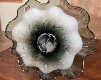 Dan Bergsma HandBlown Art Glass Bowl Vase Signed 9 x 18 x 18 HxWxD