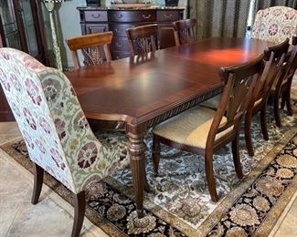 Thomasville Classic Dark Hardwood Dining Room Set Table w/ 6 Chairs Table: 30 x 44 x upholstered Chair: 45 x 27 x 24 Side Chair: 39 x 24 x 22 HxWxD
