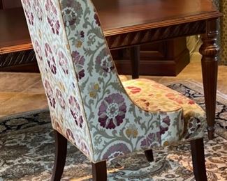 Thomasville Classic Dark Hardwood Dining Room Set Table w/ 6 Chairs Table: 30 x 44 x upholstered Chair: 45 x 27 x 24 Side Chair: 39 x 24 x 22 HxWxD