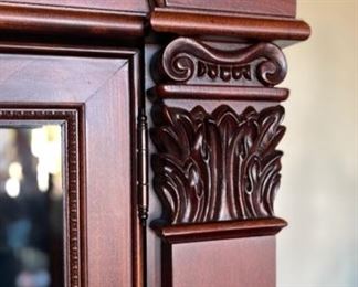 Thomasville Dark Wood China Cabinet Display Cab 80.35x64.5x19.5in HxWxD