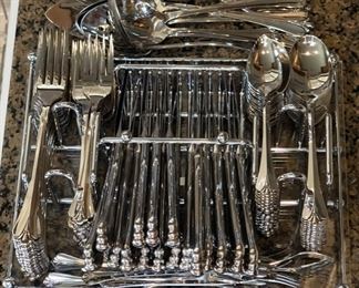 96pc Oneida Community Royal Flute Glossy Stainless Steel Flatware Set Silverplate #2 96pc set