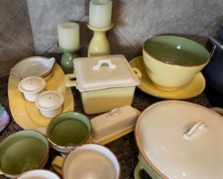 16pc Vietri Italy Yellow/Green China Set Partial 16pc