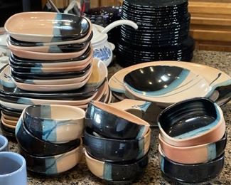 32pc Ojo Sarco Pottery Dish Set Southwest Kathy Riggs and Jake Willson 32pc