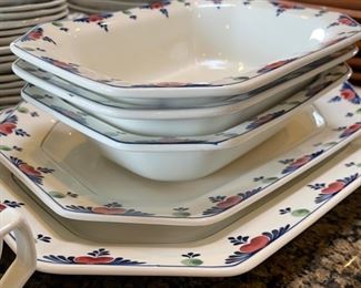 61pc Adams Veruschka China Set 61pc