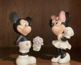 Lenox Disney Mickey & Minnie Mouse Salt & Pepper Shakers 4 inches high
