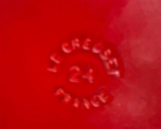 Le Creuset 24 Dutch Oven Red 5.5 x 12.5 x 10in HxWxD
