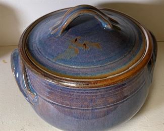 Studio Art Pottery Tureen Parsons 9 x 11 x 10in
