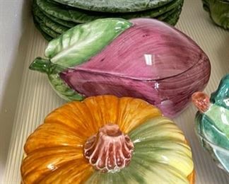 Lot 14pc of Vietri Italian Ceramics Vegetable Jar Plate lot 5in H