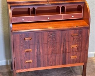 Vintage Egon Ostergaard Rosewood Cylinder Desk Roll Top MCM Scandinavian Modern Svensk Mobelindustri MSI 38 x 35 x 19 in HxWxD