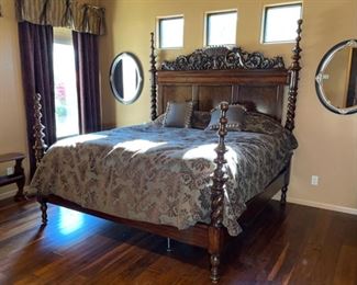 Thomasville Ernest Hemingway King Quintillia Poster Bed Mahogany 88 x 83x89 in HxWxD