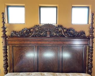 Thomasville Ernest Hemingway King Quintillia Poster Bed Mahogany 88 x 83x89 in HxWxD