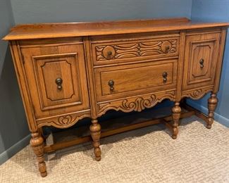 Oak Sideboard Buffet cabinet 37 x 60 x 20 in HxWxD