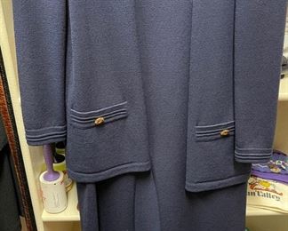 St. John Basics Knit Jacket & Skirt Size: L