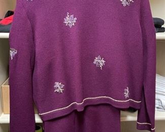 St. John Sport Marie Gray Knit Sweater & Pants Size: XL