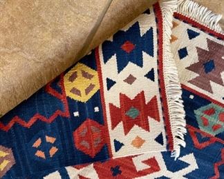 Med Hand Knotted Peruvian rug 39 x 25.5 in