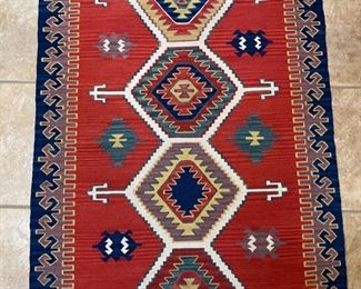 Lg Hand Knotted Peruvian rug 61 x 38.5