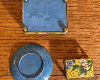 3pc Chinese Cloisonne Set Lidded Trinket Box: 1.5x3.75x3in