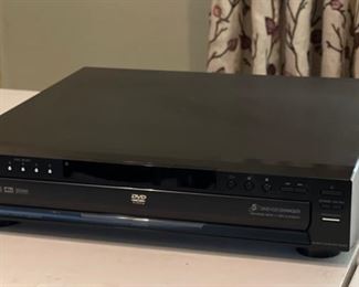 No Remote Sony 5 Disc DVD CD Player DVP-NC665P 4 x 17 x 16 in HxWxD