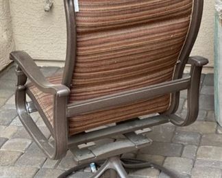 2pc Tropitone Swivel Base Patio Chairs Aluminum 42 x 24 x 26in HxWxD