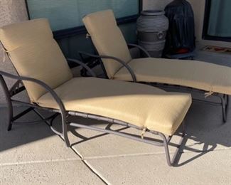 2pc Alu-mont Chaise Lounge Chairs Pair 40 x 20 x 65in HxWxD