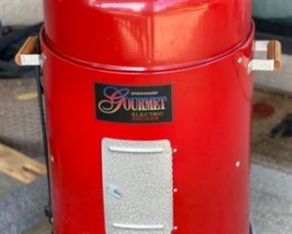 Brinkmann Gourmet Electric Smoker 35in H x 16in Diameter