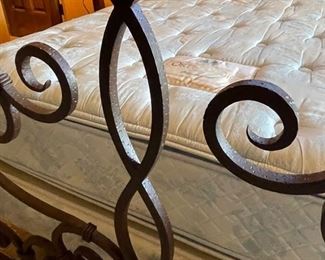Queen Rustic Scroll Iron Bed Frame & Mattress Frame 85.5x63.5 HxWxD
