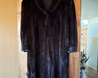 Garfinckels Mink Fur Coal Sz: 16 50in Long