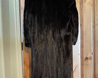 Garfinckels Mink Fur Coal Sz: 16 50in Long