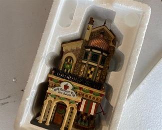 Dept. 56 Russian Tea Room Christmas in the City #59245 in Original Box