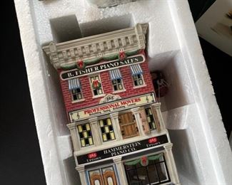 Dept. 56 Hammerstein Piano Company Christmas in the City Series Department #799941 in Original Box 9x6in