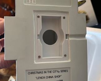 Dept. 56 Lenox China Shop Christmas in the City Series Department #56.59263 in Original Box 7.5 x 8 x 5.5in HxWxD