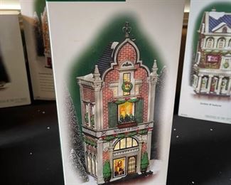 AS-IS Dept. 56 Milano of Italy Christmas in the City Series Department #56.59238 in Original Box 9.5 x 4 x 4.5in HxWxD