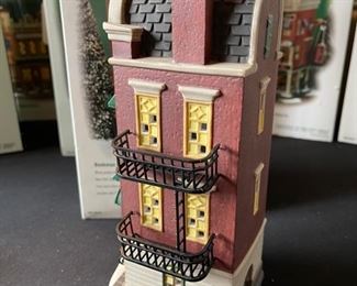 Dept. 56 Beekman House Christmas in the City Series Department #56.58878 in Original Box 10.5 x 3 x 4.75in HxWxD