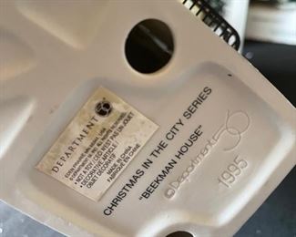 Dept. 56 Beekman House Christmas in the City Series Department #56.58878 in Original Box 10.5 x 3 x 4.75in HxWxD