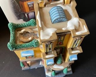 Dept. 56 Parkview Hospital Christmas in the City Series Department #56.58947 in Original Box 8.5 x 6.25 x 5in HxWxD