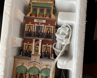 Dept. 56 Paramount Hotel Christmas in the City Series Department #56.58911 in Original Box 13 x 6 x 5.5in HxWxD
