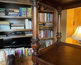 Thomasville Ernest Hemingway Shelf Unit 4-Tier Bookshelf with drawer #1 72.25 x 25.75 x 14in HxWxD