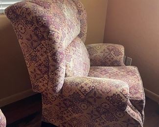#1 La-Z-Boy Buchanan High Leg Recliner Wingback Clawfoot Reclining Chair 45 x 39 x 37in Seat Height: 21 in HxWxD