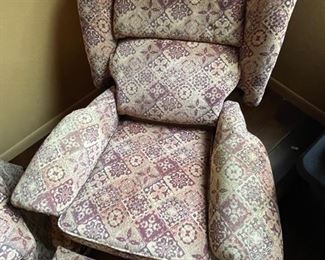 #1 La-Z-Boy Buchanan High Leg Recliner Wingback Clawfoot Reclining Chair 45 x 39 x 37in Seat Height: 21 in HxWxD