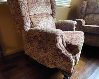 #2 La-Z-Boy Buchanan High Leg Recliner Wingback Clawfoot Reclining Chair 45 x 39 x 37in Seat Height: 21 in HxWxD