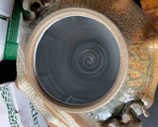 Larry Spears Studio Pottery Pot w/ Lid 9.5x10in