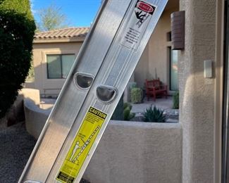 Werner extension ladder total length sections 20 feet Max working length 17 feet 225 pound capacity Model D1220–2 Total lane sections 20 feet max working length 17 feet highest standing level 13‘1“