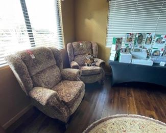 Purchase Online Wed 1/12 @6pm AZ Time and Come to the live sale Friday 1/4 & Saturday 1/15 9am to 2pm. Many items only available at the live sale!