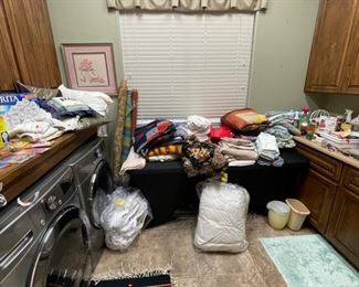 Purchase Online Wed 1/12 @6pm AZ Time and Come to the live sale Friday 1/4 & Saturday 1/15 9am to 2pm. Many items only available at the live sale!