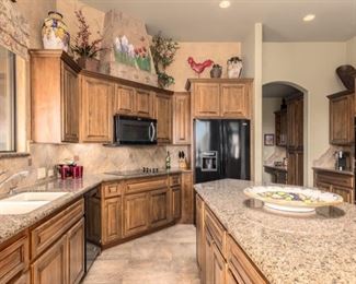 Purchase Online Wed 1/12 @6pm AZ Time and Come to the live sale Friday 1/4 & Saturday 1/15 9am to 2pm. Many items only available at the live sale!